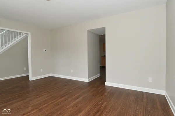 1066 Quarterhorse RUN, Bargersville, IN 46106