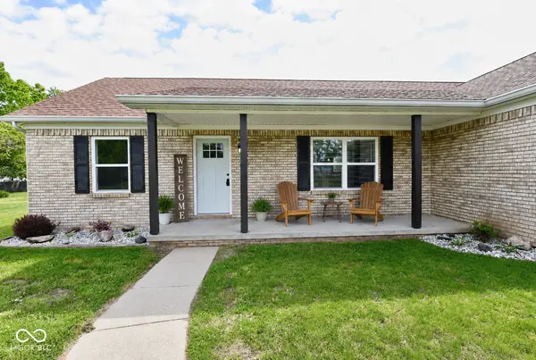 1095 S Teresa DR, Martinsville, IN 46151