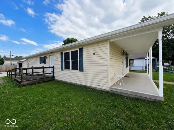 390 W Harrison ST, Martinsville, IN 46151