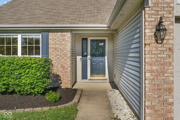 868 Seabreeze DR, Avon, IN 46123
