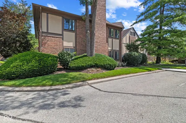 2223 Rome DR #APT D, Indianapolis, IN 46228