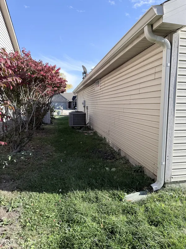 6426 Hunters Green CT, Indianapolis, IN 46278