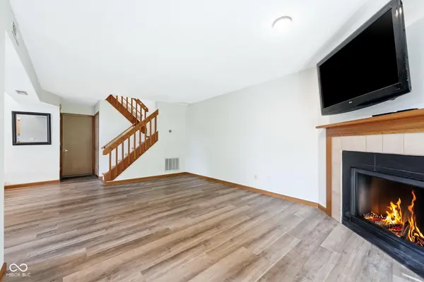 3640 N Lakeside DR, Muncie, IN 47304