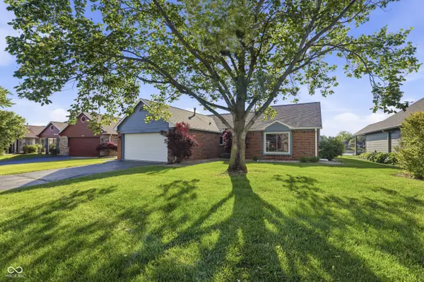 5793 Crystal Bay West DR, Plainfield, IN 46168