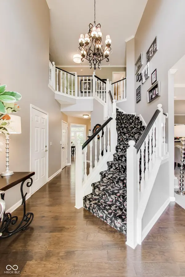 10878 Pine Bluff DR, Fishers, IN 46037