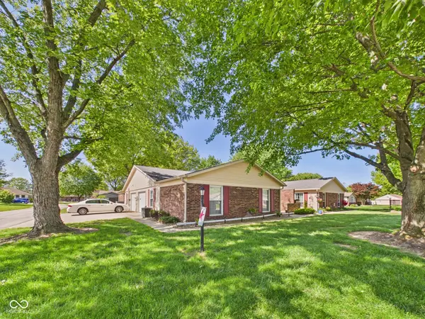 4401 Marlborough DR, Anderson, IN 46013