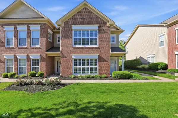 1626 Lacebark DR, Greenwood, IN 46143