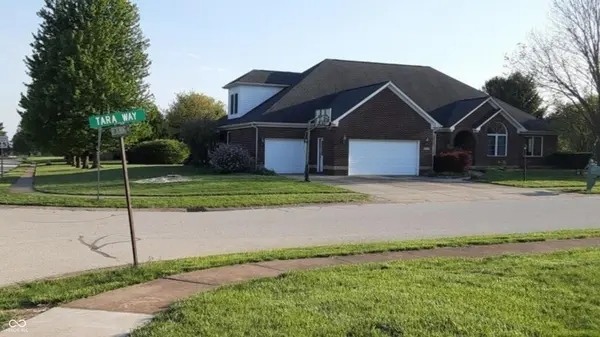 5609 Tara WAY, Pittsboro, IN 46167