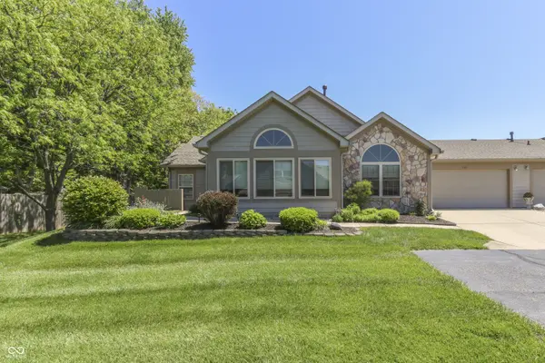 1128 Deerbrook TRL, Greenwood, IN 46142