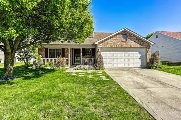 986 Youngs Creek DR, Franklin, IN 46131