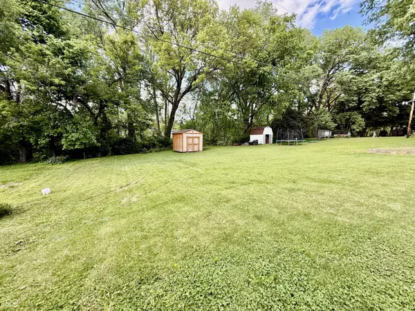 1005 Orchard DR, Covington, IN 47932