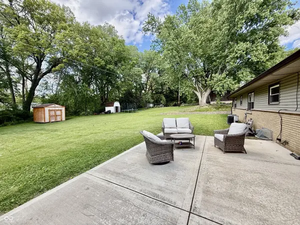 1005 Orchard DR, Covington, IN 47932