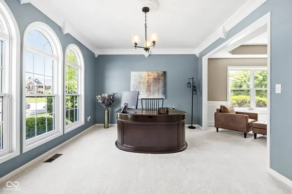 11280 Walking Wood LN, Fishers, IN 46037
