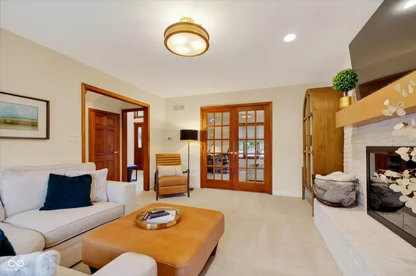 3701 Eagle Crest CT, Greenwood, IN 46143