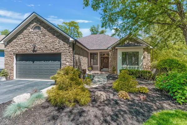 8061 Middle Bay LN, Indianapolis, IN 46236