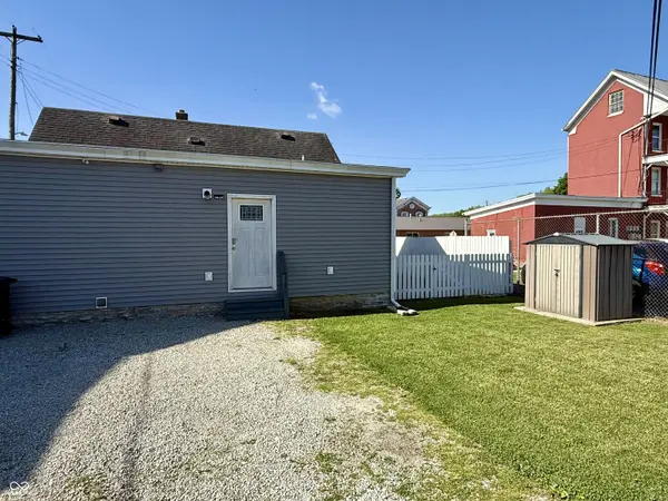 111 E 3rd ST, Brookville, IN 47012