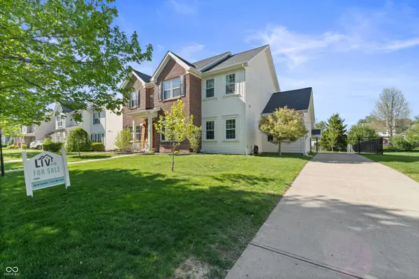 728 Stockbridge DR, Westfield, IN 46074