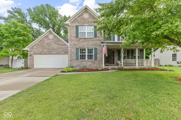 4709 Oakton WAY,  Greenwood,  IN 46143