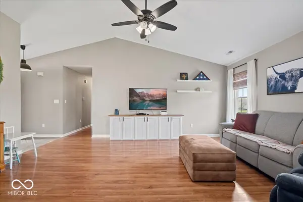 106 Kensington CT, Pittsboro, IN 46167