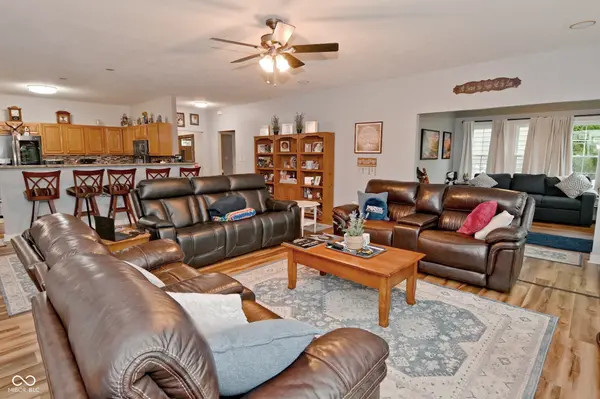 9675 Stonewall LN, Avon, IN 46123