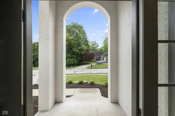 8956 Admirals Bay DR, Indianapolis, IN 46236