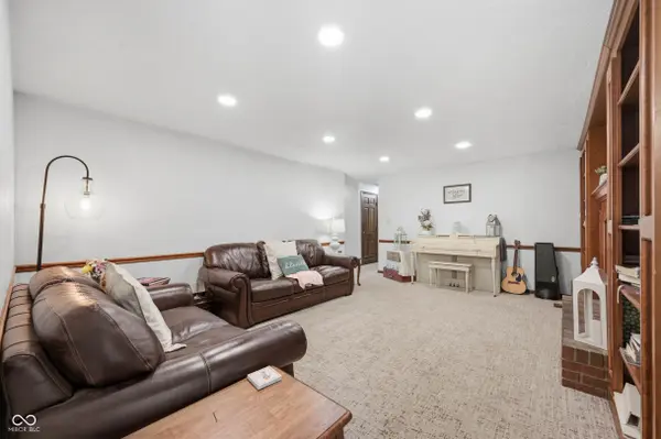 108 S Lansdown WAY, Anderson, IN 46012