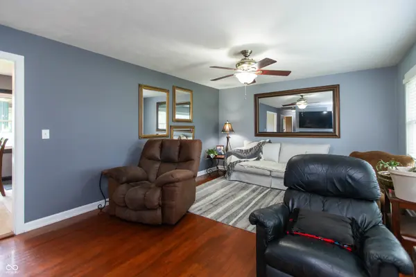 5421 Mendenhall RD, Indianapolis, IN 46241