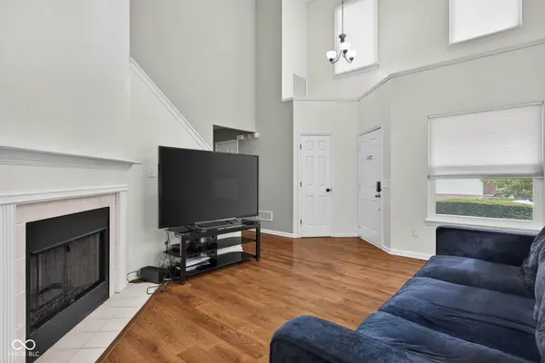 5337 Pelham WAY, Indianapolis, IN 46216