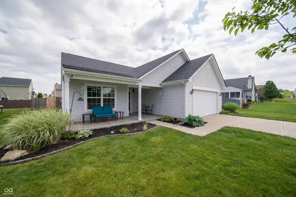 6407 Clary Circle DR, Greenwood, IN 46143
