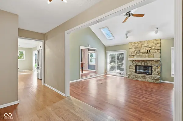 7711 Warbler WAY, Indianapolis, IN 46256
