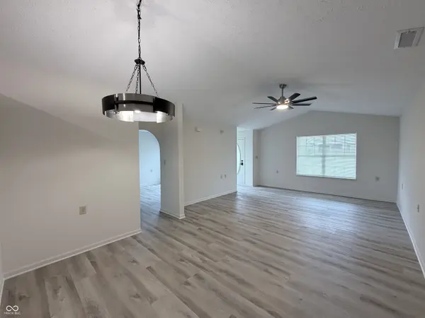 10910 Golden Harvest PL, Indianapolis, IN 46229