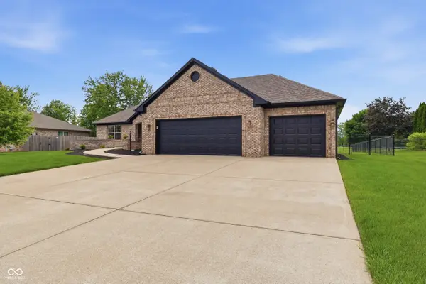 3830 S Redbird TRL, New Palestine, IN 46163
