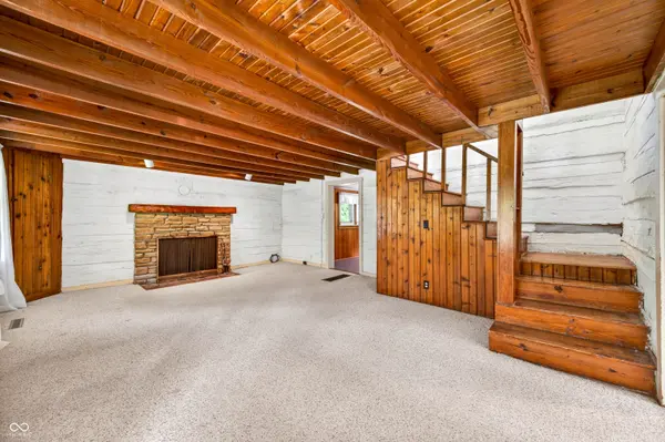 125 Dogwood LN, Nashville, IN 47448