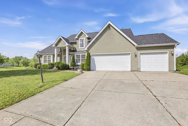 10605 Young Lake DR, Indianapolis, IN 46239