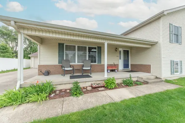 4613 Clairmont DR, Columbus, IN 47203