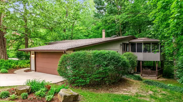 4480 E Wembley LN, Columbus, IN 47201