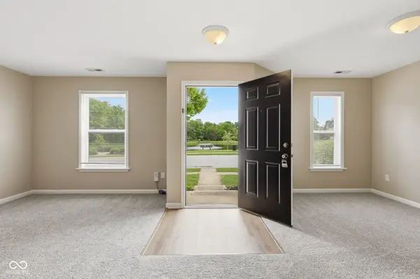 10159 Cumberland Pointe BLVD, Noblesville, IN 46060