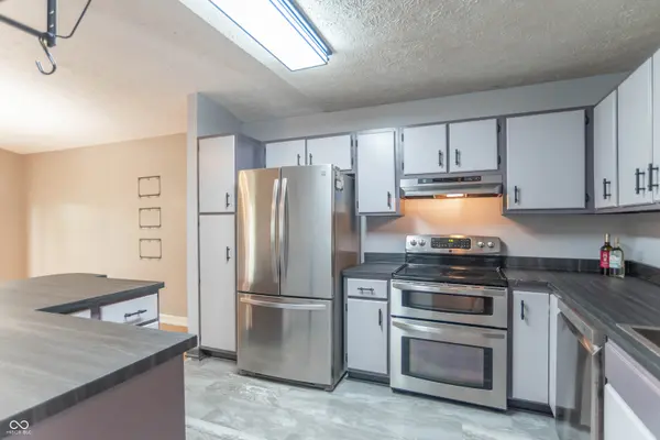 7905 Eagle Valley PASS, Indianapolis, IN 46214