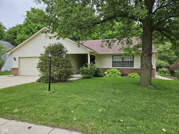 8031 Cherrybark DR, Indianapolis, IN 46236