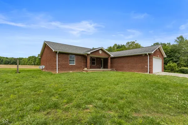 7450 W Deaver RD, Columbus, IN 47201