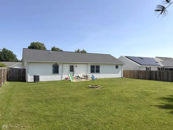 26 Hickory LN S, Crawfordsville, IN 47933