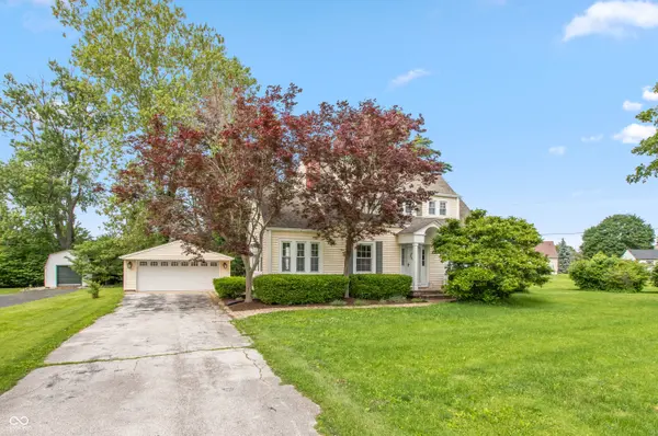 312 Orchard LN, Greenwood, IN 46142
