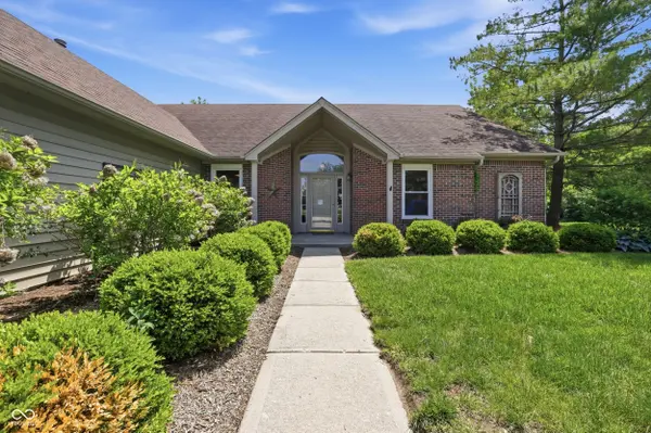 7429 Copperwood DR, Indianapolis, IN 46217