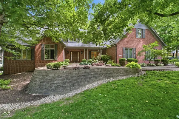 4643 Hickory CT, Zionsville, IN 46077