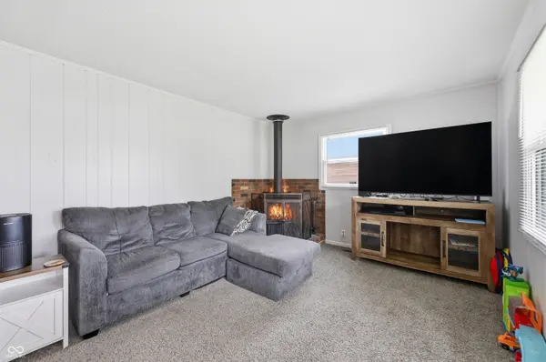 460 Southgate DR, Greenwood, IN 46143