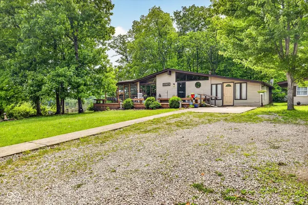 242 Tuck A Way Ridge DR, Nashville, IN 47448