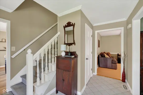 818 Sunblest BLVD, Fishers, IN 46038