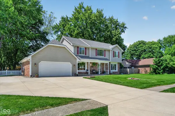 818 Sunblest BLVD, Fishers, IN 46038
