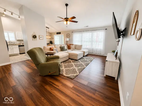 1354 Turfway DR, Avon, IN 46123