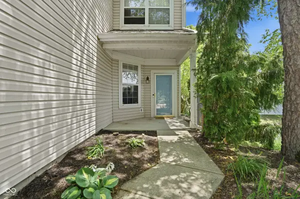 9517 Longwell DR, Indianapolis, IN 46240